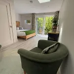 Aparthotel Granville House And Garden