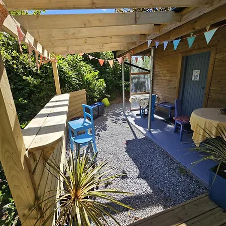 Hotel apartamentowy Granville House And Garden *