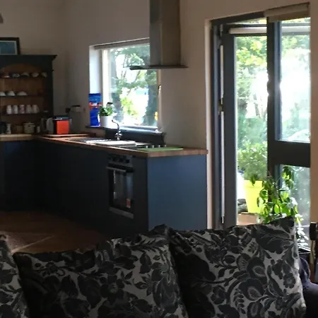 Hotel apartamentowy Granville House And Garden *