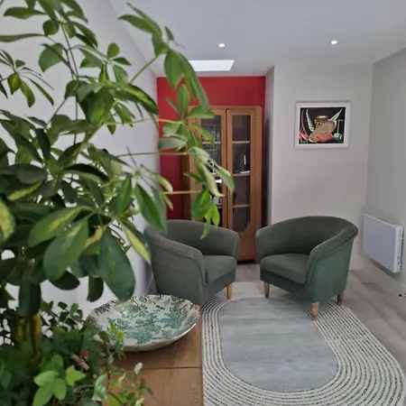 Granville House And Garden Aparthotel 4*