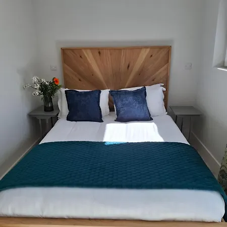 Granville House And Garden Ballyferriter