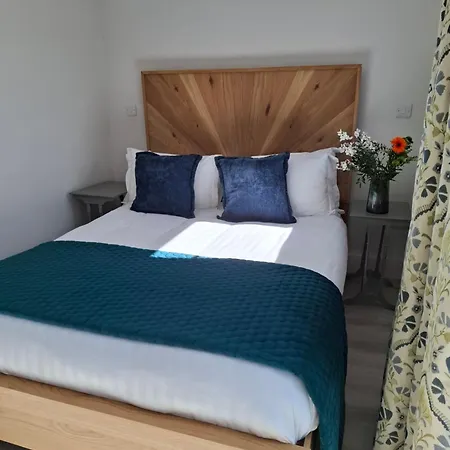 Granville House And Garden Aparthotel