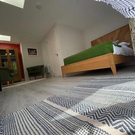 Granville House And Garden Aparthotel