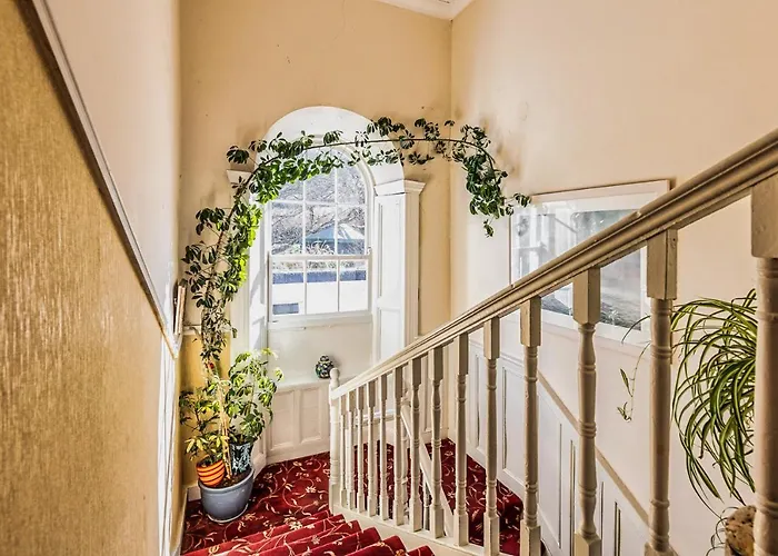 Granville House And Garden