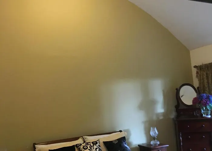 Granville House And Garden