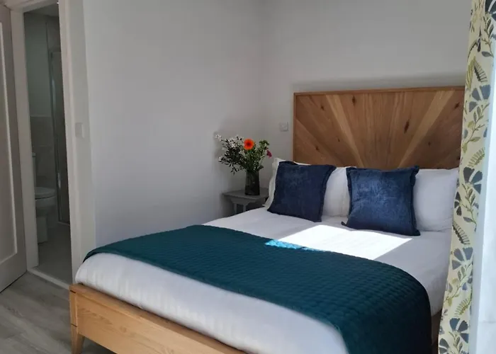 Granville House And Garden