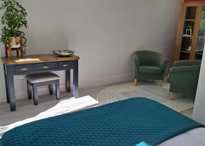 Granville House And Garden